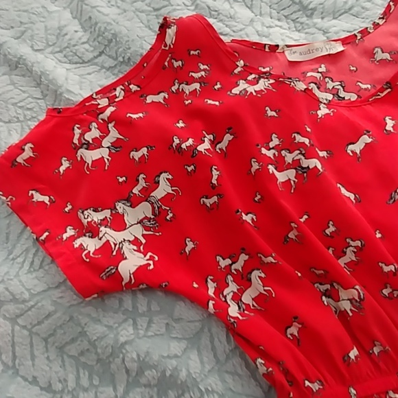 Run wild horse dress - Picture 3 of 8